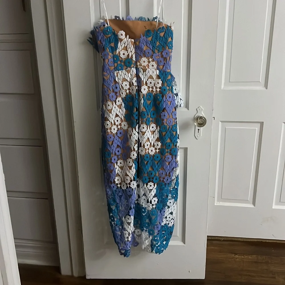 Elliatt Heavenly Creatures Optics Floral Lace Peplum Dress - Picture 6 of 6